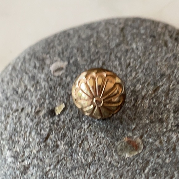 Native American 3 Solo Stud Vintage Earrings - Picture 6 of 10